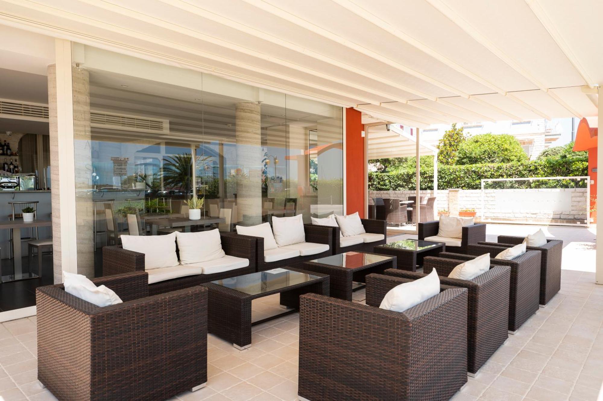 Hotel Villa Sirena Numana Exterior foto
